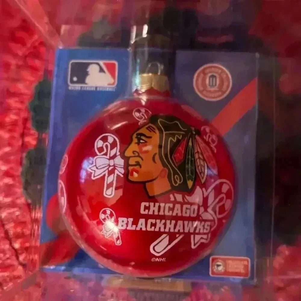 Chicago Blackhawk glass holiday ornament never opened . Sports Collectors Series - Picture 4 of 4